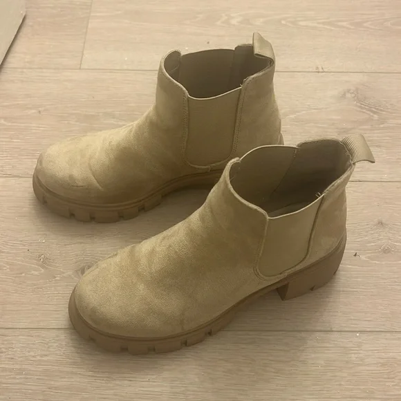 SODA Chunky Chelsea Womens Boots - Picture 3 of 6